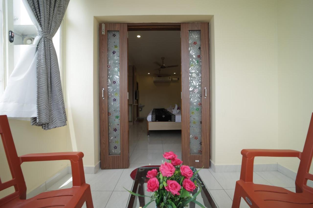 Nadanam Inn Пондичерри Экстерьер фото